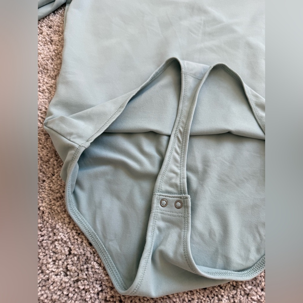 Abercrombie & Fitch Womens Wrap Bodysuit - Light Teal
Blue - Picture 4 of 7